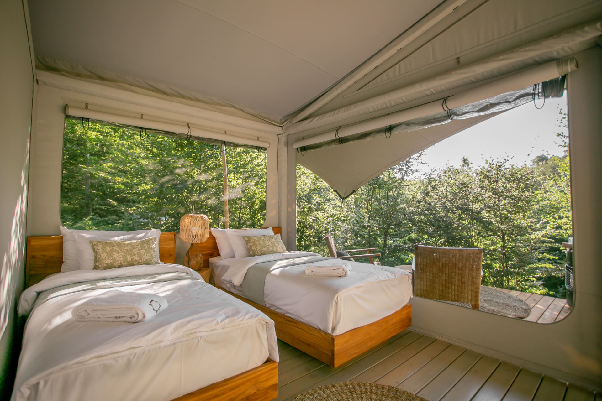 Medium Tent for Two — 31 m² — Inside