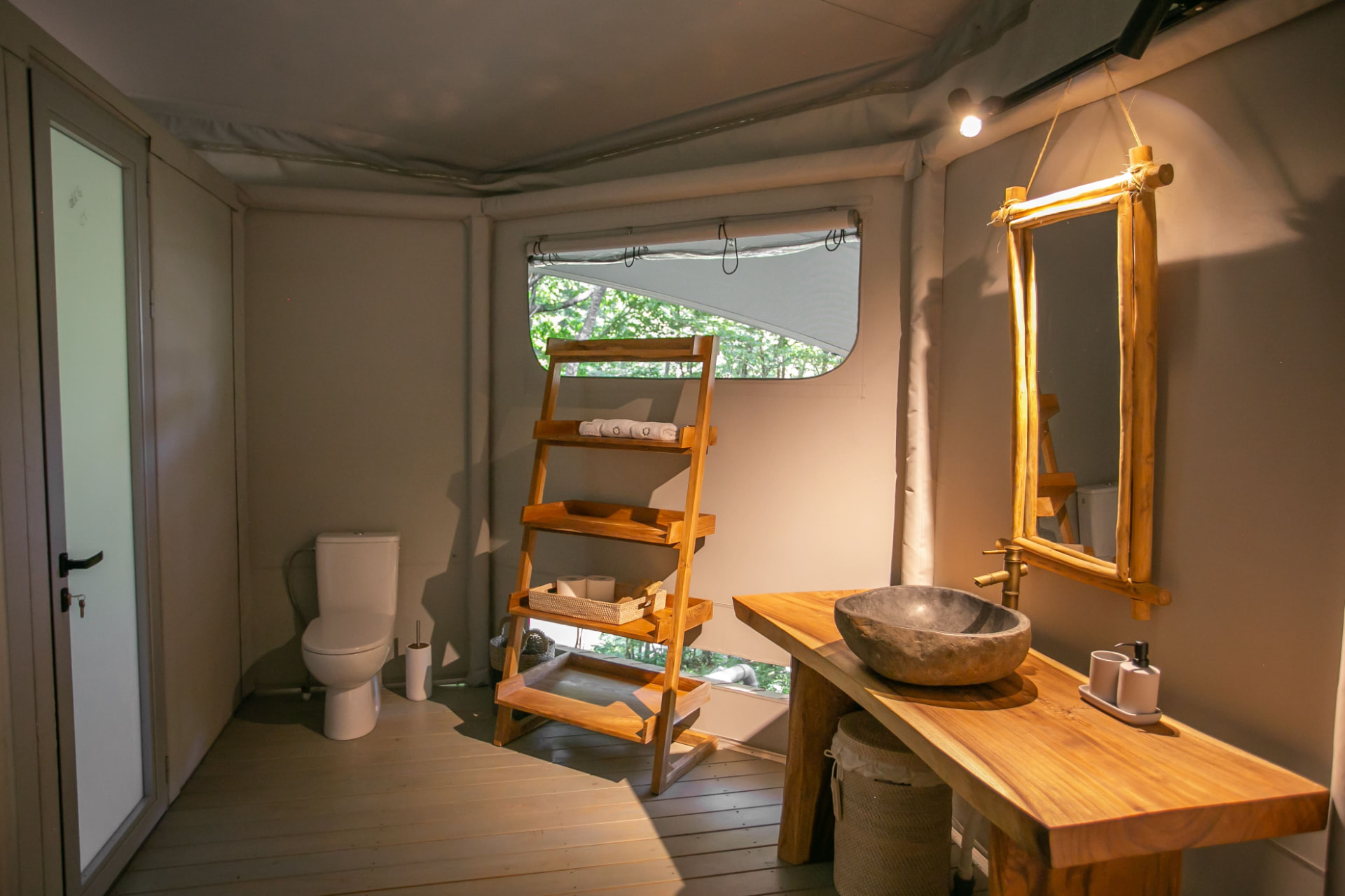 Medium Tent for Two — 31 m² — Bathroom